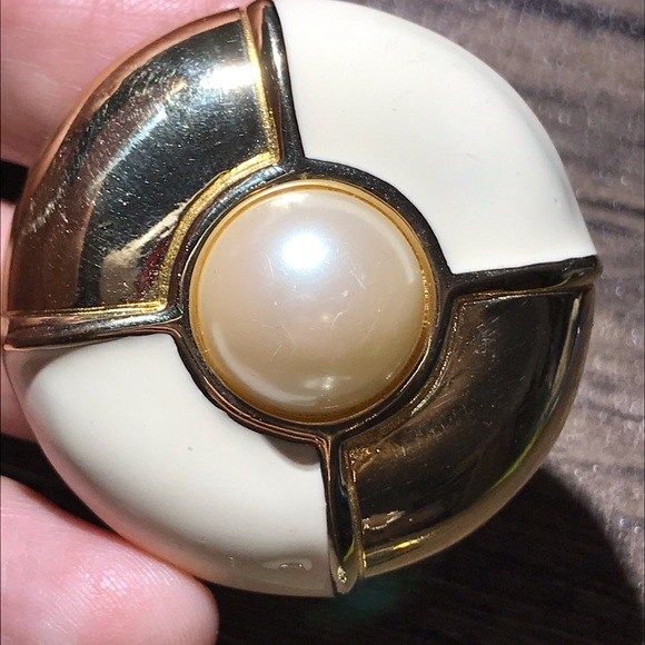 Vintage Givenchy Simulated Pearl Clip On Earrings - Picture 2 of 8